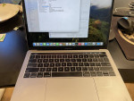 Macbook Pro mid 2018 i7 2.7GHz/16G RAM/256G SSD