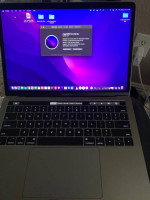 (Local pickup only) MacBook Pro 13 Inch, 2017,Four Thunderbolt 3Ports