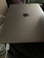 (Local pickup only) MacBook Pro 13 Inch, 2017,Four Thunderbolt 3Ports