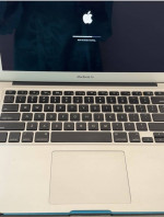 MacBookAir 8g, i5, 13,3 inch