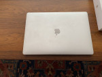 MacBook Pro 2017 Touchbar 15" Retina 3.1 i7 16GB 2TB SSD