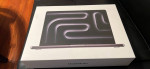 Macbook pro 14 inch M3 pro 18gb/512gb