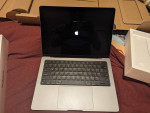 Macbook Pro 14" M1 Pro 16 Core GPU 512GB SSD 32 GB Ram