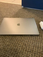 MacBook Pro 16 inch 2019 With Touch Bar 2.6GHZ  core i7 16 gb 512GB