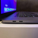 Apple MacBook Pro 15.4" w/ Touch Bar/ID