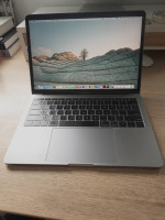MacBook Pro (13-inch, 2017, Two Thunderbolt 3 ports)