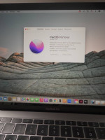 MacBook Pro (13-inch, 2017, Two Thunderbolt 3 ports)
