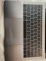 MacBook Pro 2016 13", i5, 8gb, 256 SSD.