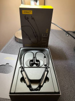 Jabra 45E Bluetooth headphones w/ new ear pieces