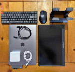 MacBook Pro 15 inch with touchbar and fingerprint, i7, 16GB RAM, 512GB SSD