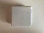 15" Macbook Pro + Magic Keyboard + Magic Mouse