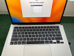 **MACBOOK AIR M2 1TB**