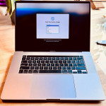 2019 MacBook Pro 16" A2141 2.4Ghz i9 32GB 1TB SSD