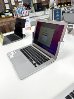 MacBook Air 13 inch**1.6Ghz Intel Core i5**128GB SSD**8GB RAM