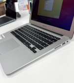 MacBook Air 13 inch**1.6Ghz Intel Core i5**128GB SSD**8GB RAM