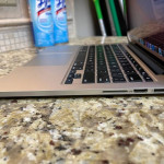 2014 Apple MacBook Pro 13" 2.6 i5 8gb Ram 256gb SSD Intel Iris 5100