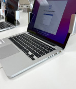 MacBook Pro Retina 13 inch**2.7Ghz Intel Core i5**128GB SSD**8GB RAM