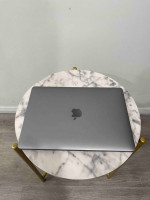 MacBook Pro (13-inch, 2016, Four Thunderbolt 3 Ports) not working just