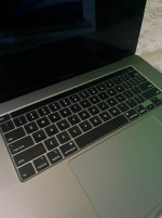 16" Macbook Pro 2019 2.3 GHz Intel Core i9 64GB Memory *excellent cond