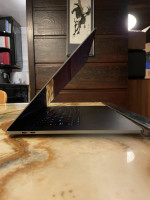 2019 15-in MacBook Pro 2.6 GHz Intel Core i7 16 GB Memory 1TB Storage