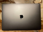 2019 15-in MacBook Pro 2.6 GHz Intel Core i7 16 GB Memory 1TB Storage