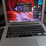 Apple MacBook Air (A1466) - 13in / 8GB RAM / 256GB HDD