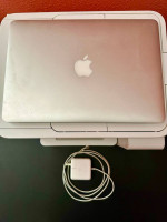Apple Macbook Air Laptop