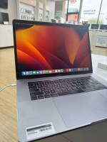 15" MacBook Pro Touch (2018)