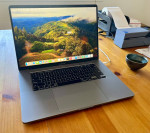 Excellent 16 inch MacBook Pro, 32GB RAM, 1TB SSD, 2.4ghz Intel Core i9