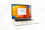 15.4-inch MacBook Pro 3.1GHz Quad-core Intel i7 with Retina Display