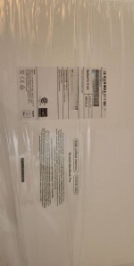 BNIB Macbook Pro M2 8/512gb 2022 Touchbar