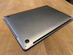 MacBook Pro 2016 15" /i7 2.6GHz/16Gb ram/256G/GPU Radeon