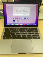 MacBook Pro 13'' (2017)