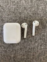 Apple AirPods 1st generation