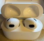 Like Brand New Airpods Gen. 3