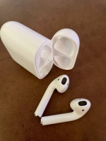 Apple Airpods (1st Generation) - PRICE LOWERED