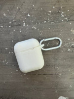 Apple AirPods Gen 1