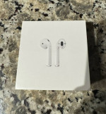 Apple AirPods (2nd Gen) *BRAND NEW/SEALED