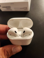 Apple Airpods second Generation