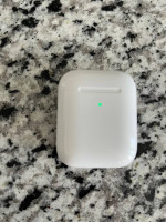 Apple AirPods with Wireless Charging
