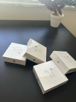 BRAND NEW APPLE AIRPODS GEN2