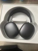 Apple AirPods Max Wireless Headset - Space Gray(NEW IN CONDITION)