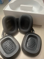 Apple AirPods Max Wireless Headset - Space Gray(NEW IN CONDITION)