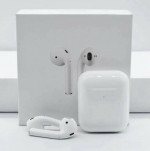 New - Apple Airpods 2nd Generation with Earphone Earbuds & Wireless charging Box