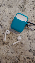 Apple AirPods (2nd Generation)