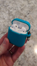 Apple AirPods (2nd Generation)