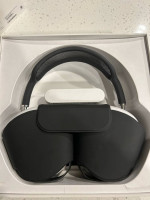 Airpods maxes - space gray