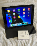 Like New Apple IPad 5th Gen Air1 Unlocked