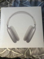 Airpods Max with Smart Case MESSAGE OFFERS