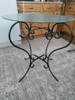 Metal & Glass Table! Removable top! Black in color!